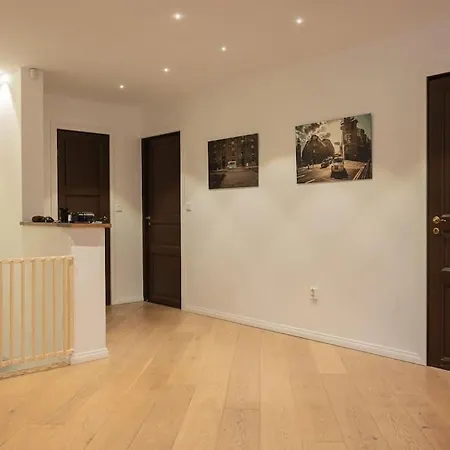 Apartment Unique In With Sauna And Hot Tub Helsinki