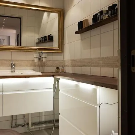 Unique In With Sauna And Hot Tub *